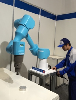 「柵レス」ロボットMOTOMAN-HC10